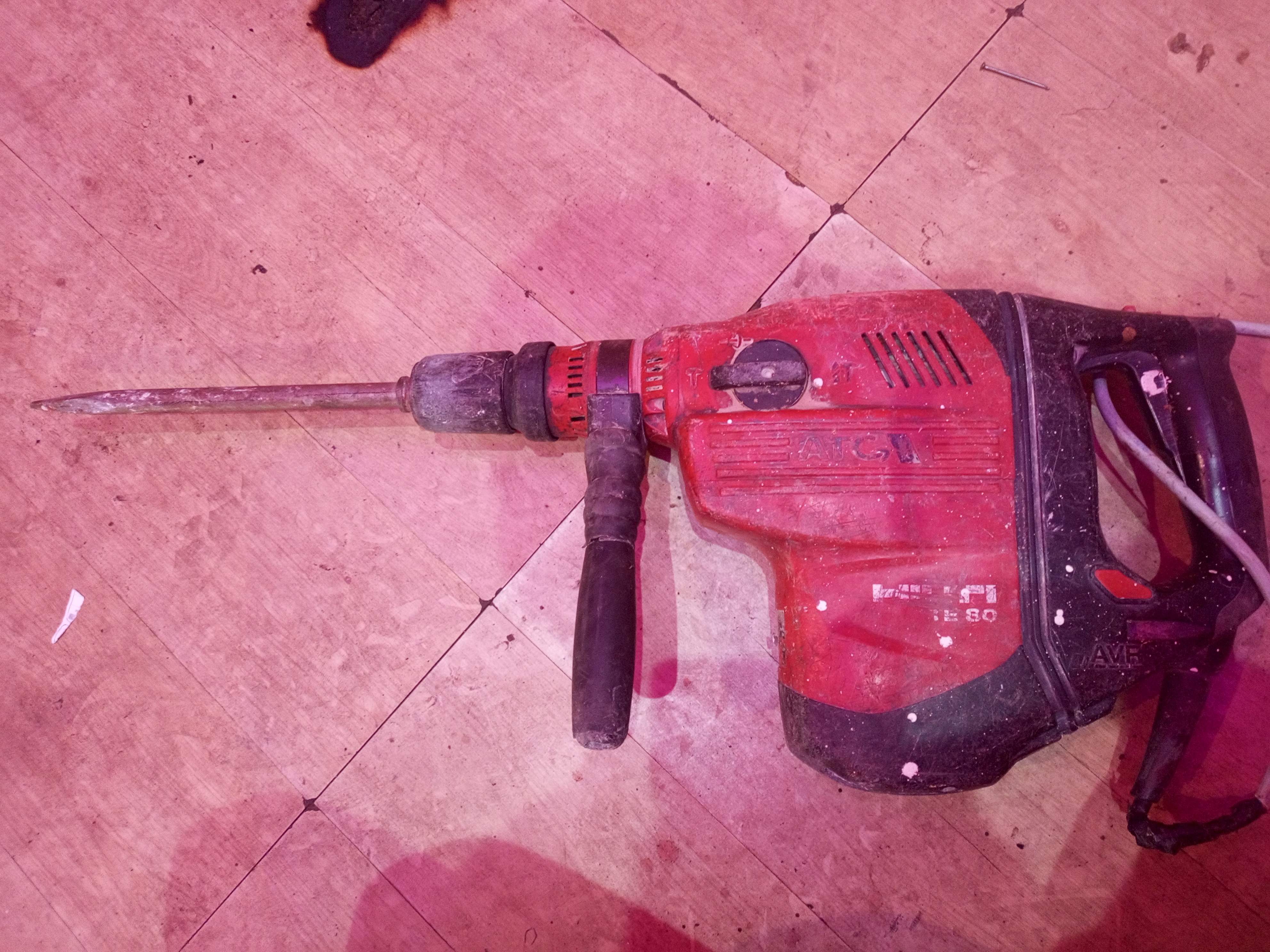 ديكاجور هيلتي خدام مزيان 